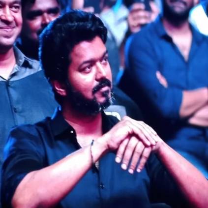 பிகில் படத்தின் இசை வெளியீட்டு விழாவில் மிர்ச்சி சிவா சொன்னா கவிதை! சிரிப்பில் அதிர்ந்த அரங்கம்!! 3