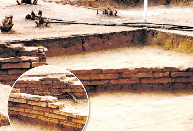 2,600 ஆண்டுகளுக்கு முன்பே எழுத்தறிவு பெற்றிருந்த தமிழ் மக்கள்.! 37