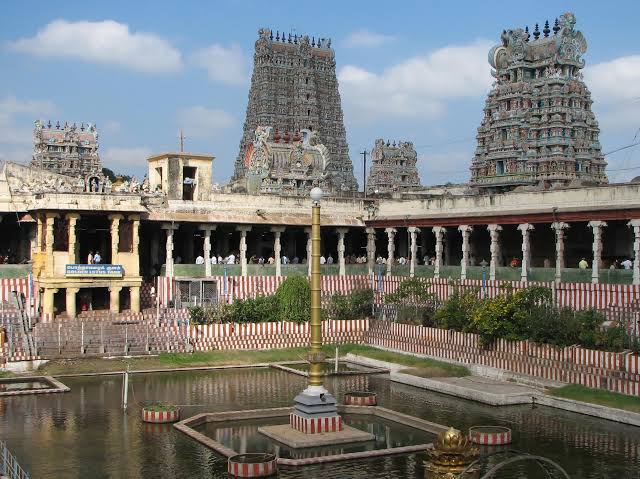மதுரை மீனாட்சியம்மன் கோவில் - இரண்டாவது புண்ணிய தலம். 7