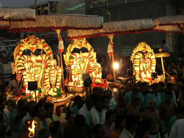 திருப்பதி ஏழுமலையான் கோவிலில் பிரம்மோற்சவ விழா!! 5