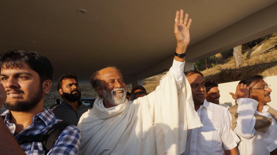 10 நாள் இமயமலை பயணத்தில் சென்ற ரஜினிகாந்த்! பாபாஜி குகையில் தியானம்!! 41