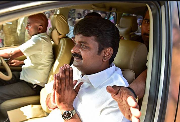 உள்ளாட்சி தேர்தலுக்காக களமிறங்கிய அ.தி.மு.க : சுகாதாரத்துறை அமைச்சர்!! 15