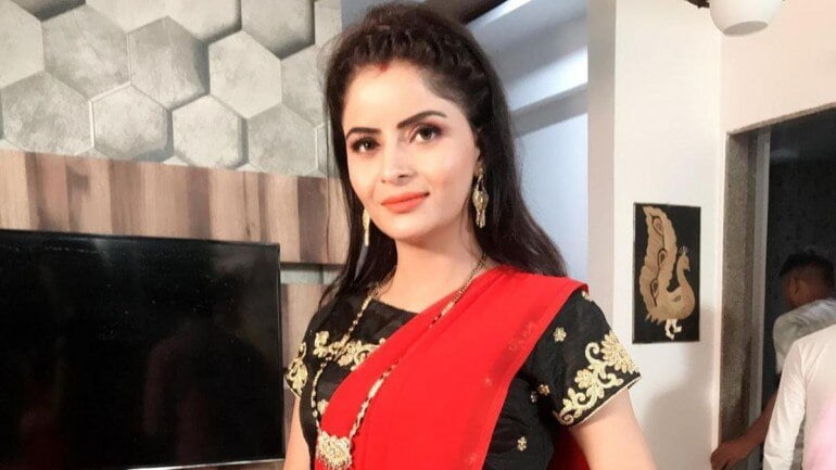 நடித்துக்கொண்டிருந்த போதே ஏற்பட்ட மாரடைப்பு! இளம் நடிகை கவலைக்கிடம்!! 21
