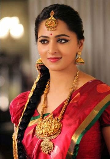 ஆசிய கவர்ச்சி பெண்கள் பட்டியல்! நம்ம அனுஷ்கா அதுல இருக்காங்களா!! 3
