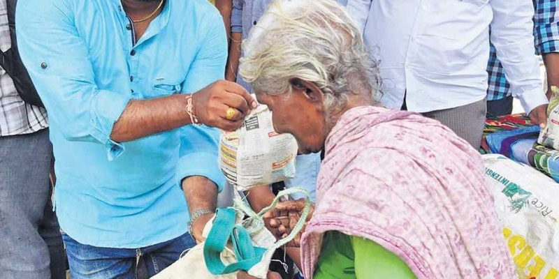 பிளாஸ்டிக் கொடுத்தால் எடைக்கு எடை அரிசி! ஜகன் மோகன் பிறந்தநாள் விழாவிற்கு சலுகை!! 26
