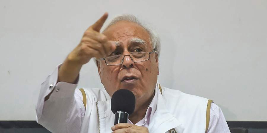 சி.ஏ.ஏ சட்டவிரோதமானது, மாநிலங்களுக்கு மறுக்க உரிமை உண்டு: கபில் சிபில் 4