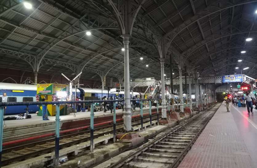 `சாமான்ய மக்களை பாதிக்கும்' ரெயில் கட்டணம் உயர்வு! காங்கிரஸ் கட்சி கடும் கண்டனம்!! 7
