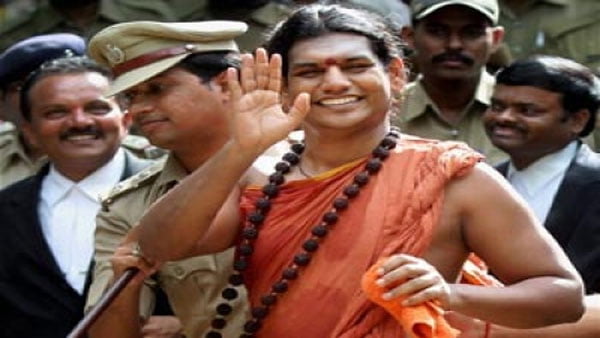 நித்யானந்தாவைக் கண்டுபிடிக்க 'ப்ளூ கார்னர் நோட்டீஸ்' வெளியிட்ட இன்டர்போல் 5