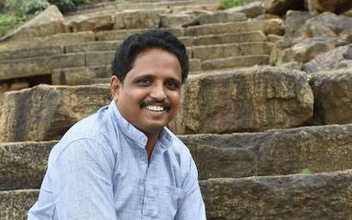 வரலாற்று ஆவணங்களோடு புராண கட்டு கதைகளை இணைக்க வேண்டாம்! 35