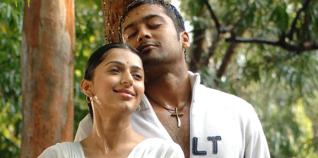 சில்லுனு ஒரு காதல் பூமிகா கதாபாத்திரத்தில் முதலில் நடிக்க இருந்த நடிகை யார் தெரியுமா? 15