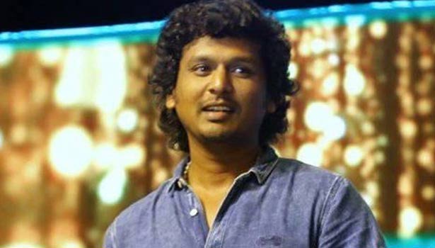 அட பாவிங்களா!!இதையா இவளோ நாள் கவனிக்காம விட்டோம்!!!யாருமே கவனிக்காத கைதி படத்திலிருக்கும் விக்ரம் படத்தின் லீட். 3
