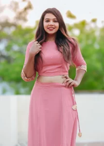 கல்யாண தேதி எப்போ சொல்லபோறீங்க?இன்ஸ்டாகிராமில் பாட்டுப்பாடி சிம்புவிடம் ஃப்ரபோஸ் செய்த நடிகை!!! 3