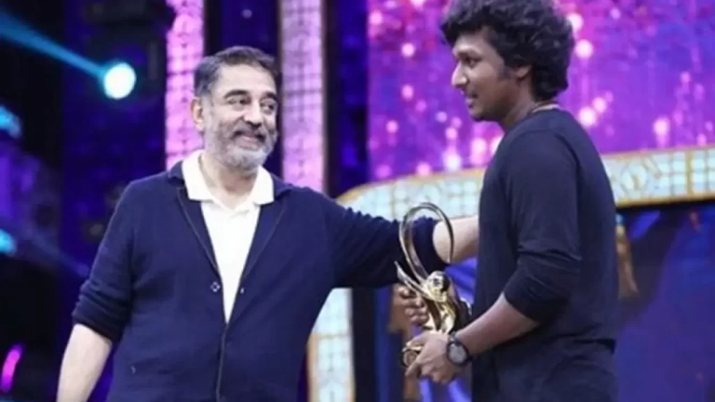 இங்க யாரு விடியலை பாக்க போறாங்கன்னு நான்தான் முடிவு பண்ணுவேன் - ஆண்டவர் ஆட்டம் ஆரம்பம்|Vikram official trailer|Kamal Hassan|VJS|FAFA|Lokesh Kanagaraj|Anirudh. 3