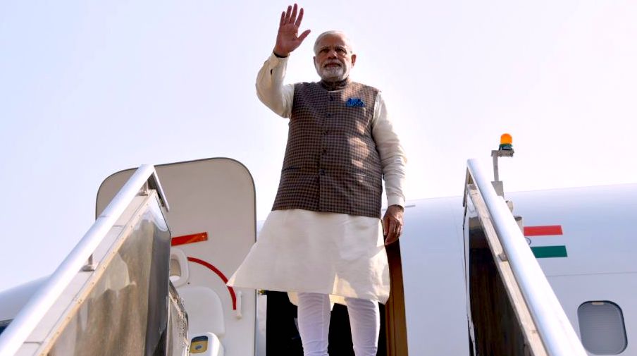 பிரதமர் திரு.நரேந்திர மோடி இன்று நேபாளம் பயணம். நேபாள பிரதமர் ஷேர் பகதூர் தியூபாவை சந்திக்க உள்ளார். 31