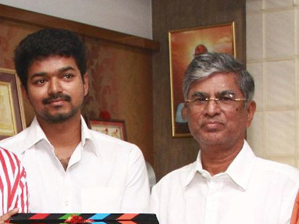 ஒரு முறையாவது எங்கள வந்து பாத்துட்டு போடா விஜய்...கண்கலங்கிய சந்திரசேகர் | Vijay 3