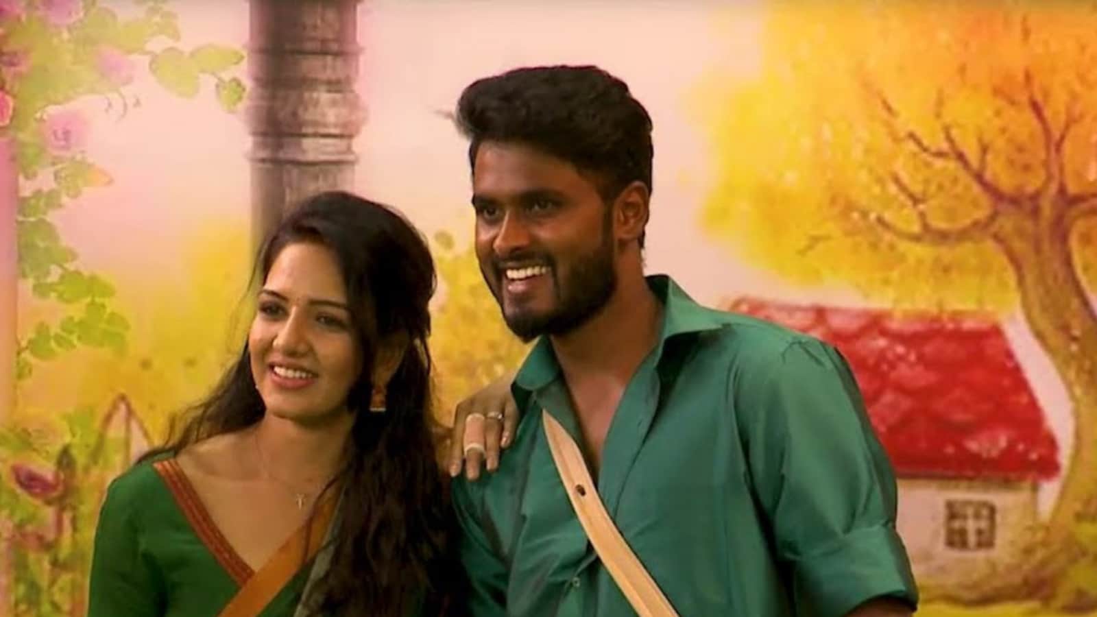 நல்ல முகூர்த்தம் பார்த்து அமீரை திருமணம் செய்து கொள்வேன்..Fans Meetல் போட்டு உடைத்த பாவனி 3