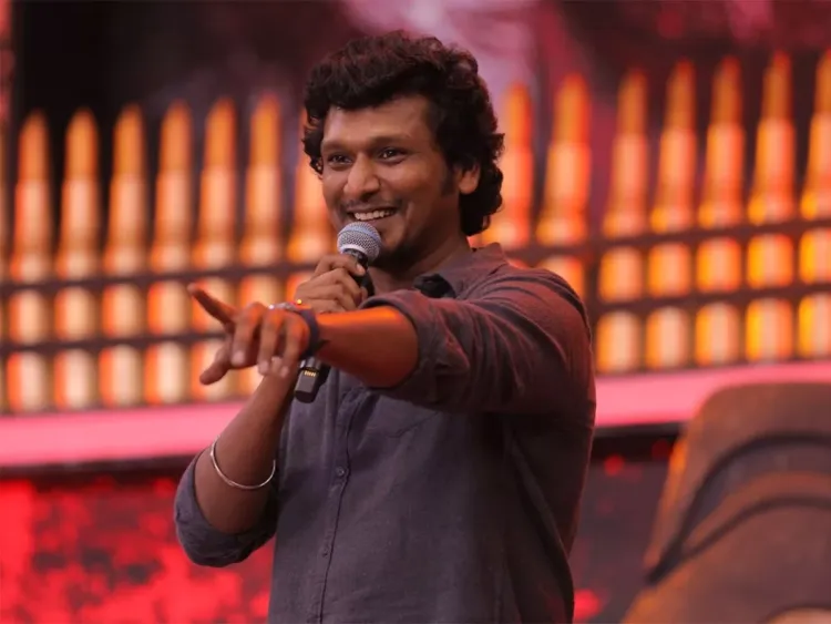 "ஏங்க படத்துல அவ்ளோ விஷயம் இருக்கு இதயே ஏன் எல்லாரும் கேட்குறீங்க"!! "அந்த" பி.ஜி.எம் குறித்து நக்கலாக பதிலளித்த அனிருத்!! 3
