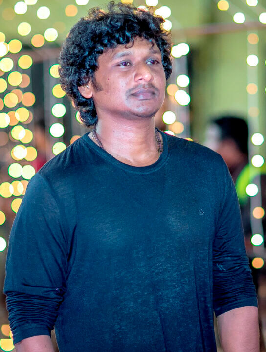 "கேக்கவே மெர்சலா இருக்கே"!!சூர்யாவை தொடர்ந்து விஜயும் அப்படி நடிக்கவுள்ளாரா?!!இயக்குனர் லோகேஷ் கனகராஜால் அடுத்தடுத்து நடக்கும் சம்பவங்கள்!! 3