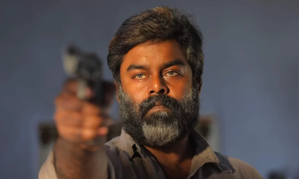 "கையில அருவா வெச்சிருக்க எங்ககிட்ட வெச்சிக்கிட்டு, எங்க அருவா தான் பேசும்"!!அனல் பறக்கும் ஆர்.கே.சுரேஷின் "காடுவெட்டி" டீஸர். 3