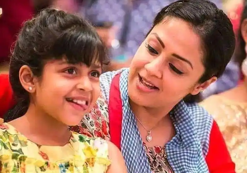 "பொண்ணு 10வது பாஸ் பணியாச்சு"!! கோஸ்டா ரிக்காவில் ட்ரிப் சென்று கொண்டாடி வரும் கோலிவுட் தம்பதிகள் சூர்யா ஜோதிகா!! 9