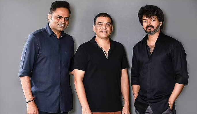 இந்த முறை வாரிசாக களமிறங்குகிறார் நடிகர் விஜய்!!மாஸ்சும் கிளாஸ்சும் கலந்த விஜய்யின் 66 படத்தின் ஃபர்ஸ்ட் லுக்!! 11