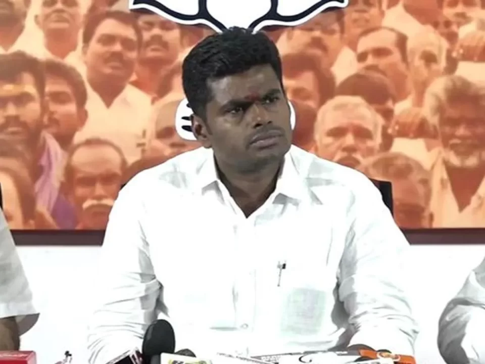 பாஜக தலைவர் "கர்நாடக சிங்கம்" அண்ணாமலை நடித்துள்ள அரபி படத்தின் டீசர் வெளியானது 3