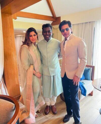 "வாழ்த்துக்கள் Mr. & Mrs. நயன்தாரா விக்னேஷ் சிவன்"!! பிரபலங்கள் கலந்து கொண்டு சிறப்பித்த விக்னேஷ் நயன் திருமணம்!! 7