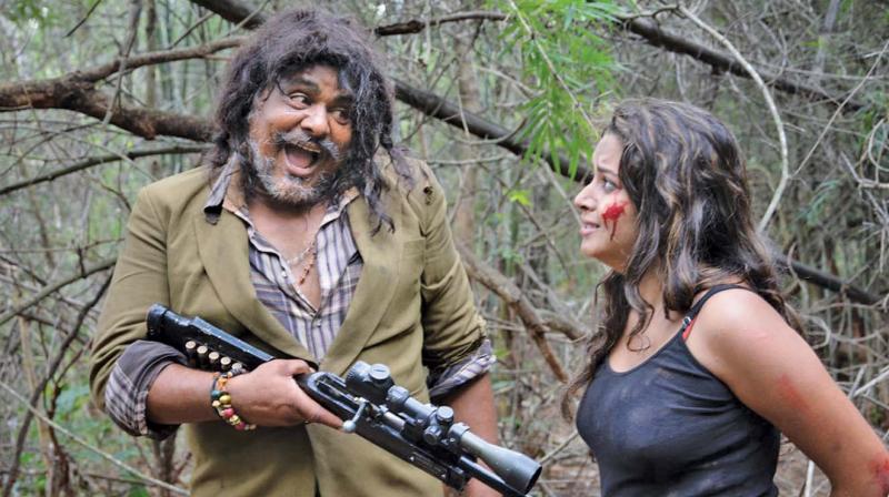 "அதே ஸ்டைலு, அதே கெத்து"!!"இதனால தான் லோகேஷ் இந்த மனுஷனா கொண்டாடுறாரு"!!விக்ரம் படத்தில் வரும் "சக்கு சக்கு" பாடலுக்கு மீண்டும் நடனம் ஆடியுள்ள மன்சூர் அலி கான்"!! 9