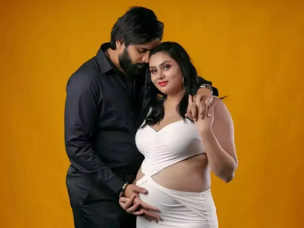 "என்னை உண்மையாகவே கடத்தினார்கள்"!! "பிதாமகன் சீன் போல நமிதாவின் வாழ்வில் நடந்த உண்மை சம்பவம்!! 7
