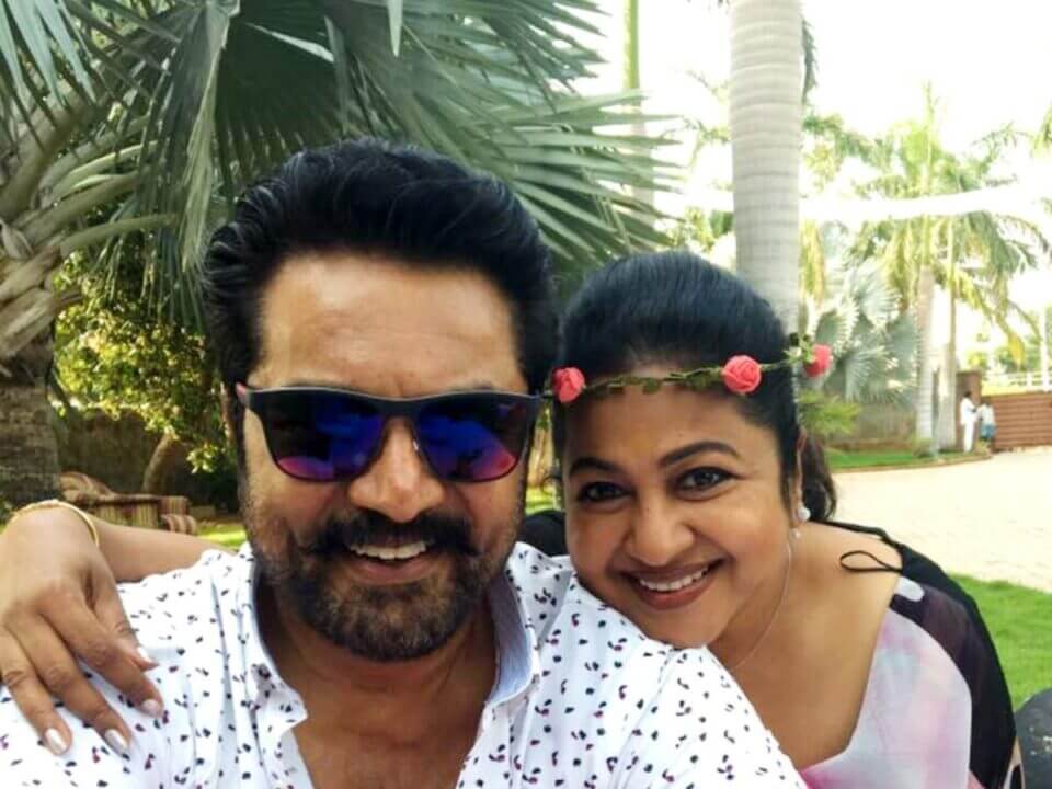 "அவுங்கள எப்படி நான் அம்மா'னு கூப்பிட முடியும்"!! என் அப்பாகும் அவுங்களுக்கு கல்யாணம் ஆனதுனால அவுங்க என்னோட அம்மா ஆகிட முடியாது!! 11