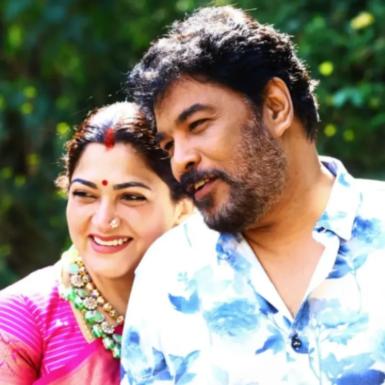 குண்டா இருந்தப்பவும் கலாய்ச்சாங்க..இப்போ ஒல்லியான அப்புறமும் கலாய்குறாங்க !!முதல் முறை பேட்டி அளித்துள்ள குஷ்பூவின் மகள் அனந்திதா சுந்தர்!! 3