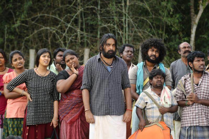 "அவுங்கள எப்படி நான் அம்மா'னு கூப்பிட முடியும்"!! என் அப்பாகும் அவுங்களுக்கு கல்யாணம் ஆனதுனால அவுங்க என்னோட அம்மா ஆகிட முடியாது!! 3