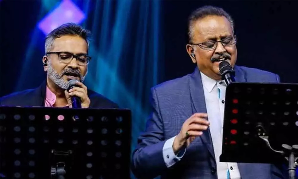 எனக்கு பாடுவதற்கு யாருமே வாய்ப்பு தருவதில்லை..வேதனையுடன் பேசிய எஸ்.பி.பி சரண் 3