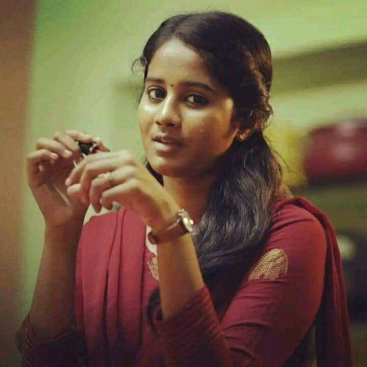 "ரசிகர்கள் கொடுத்த வரவேற்பு...கண்ணீர் விட்டு அழுத பவி டீச்சர்"!! 5