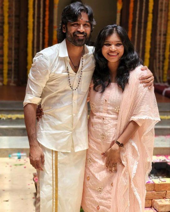 "இன்று பிறந்தநாள் கொண்டாடும் தனுஷ் வீட்டில் சத்தமில்லாமல் நடைபெற்ற விஷேசம்"!!"வைரல் புகைப்படங்கள்" 7