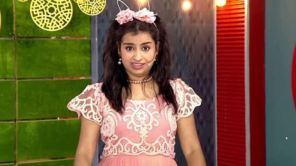 "சும்மா அதிருத்துல"!! "கபாலி கெட்டப் ஆனா டி.ஆரா மாறிய சிவாங்கி"!! 9