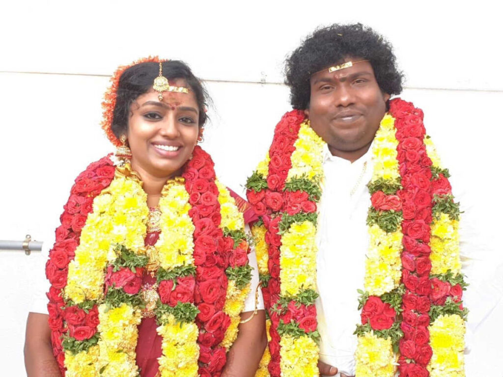 "அப்படியே அண்ணனா மாறியே இருக்காங்களே....லொள்ளு பேசும் யோகிபாபுவின் பேசவே கூச்சபடும் தங்கை" 3