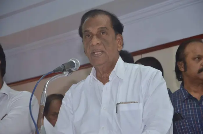டேய் எச்சகல பிச்சைக்கார நா*. ! வெளிய போடா.! மேடையில் வைத்து கடுமையாக சண்டை போட்ட கே ராஜன் 3