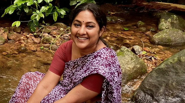 "எனக்கு அந்த வீட்டில் பாதுகாப்பு இல்லாத காரணத்தால் தான் தனியா வந்தேன் - ரோகினி"!! 7