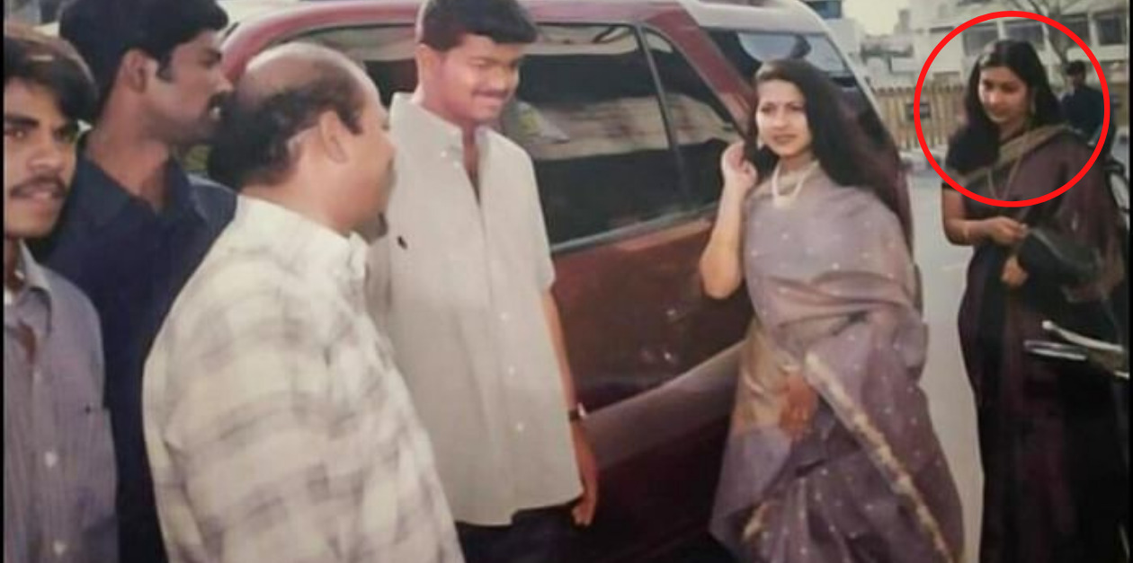 விஜய் மச்சினிச்சியை பார்த்து இருக்கீங்களா? அச்சு அசல் இரட்டையர்கள் போல இருக்கும் விஜய் மனைவியின் தங்கை பிரதீபா 5