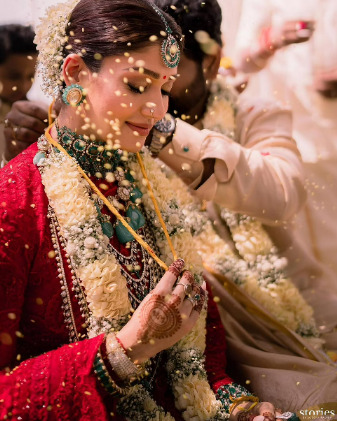 தனிதனியாக மெஹந்தி, சங்கீத், திருமணம்...வடிவமைத்து வரும் கவுதம் வாசுதேவ் மேனன்"!! 5