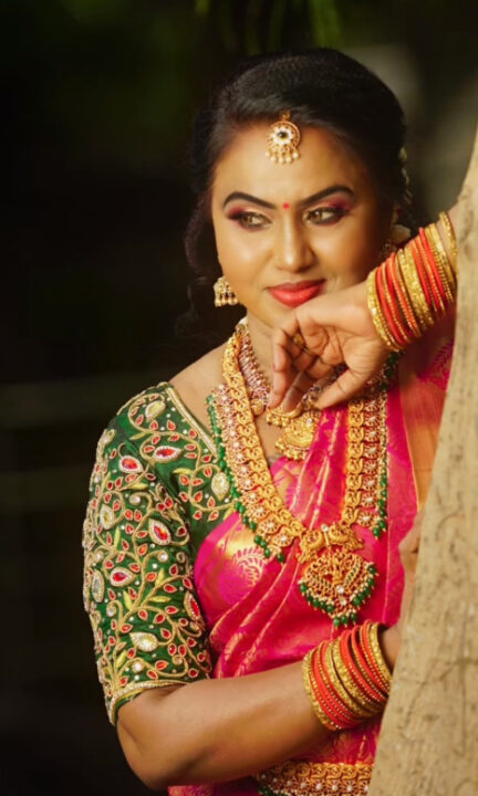 அடேங்கப்பா.! பாக்கியலட்சுமி சீரியல் செல்வி அக்காவா இது? செம்ம அழகா இருக்காங்களே.! 11