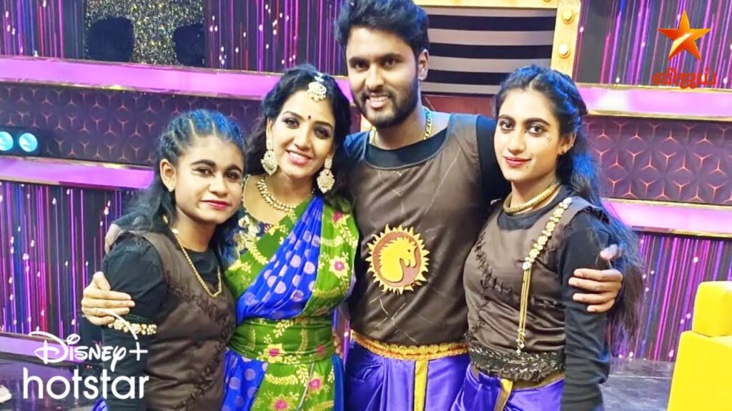 அழகில் அனுஷ்காவை பின்னுக்கு தள்ளிய பாவனி..தேவசேனா கெட்டப் செம்மையா இருக்கு இவங்களுக்கு 3