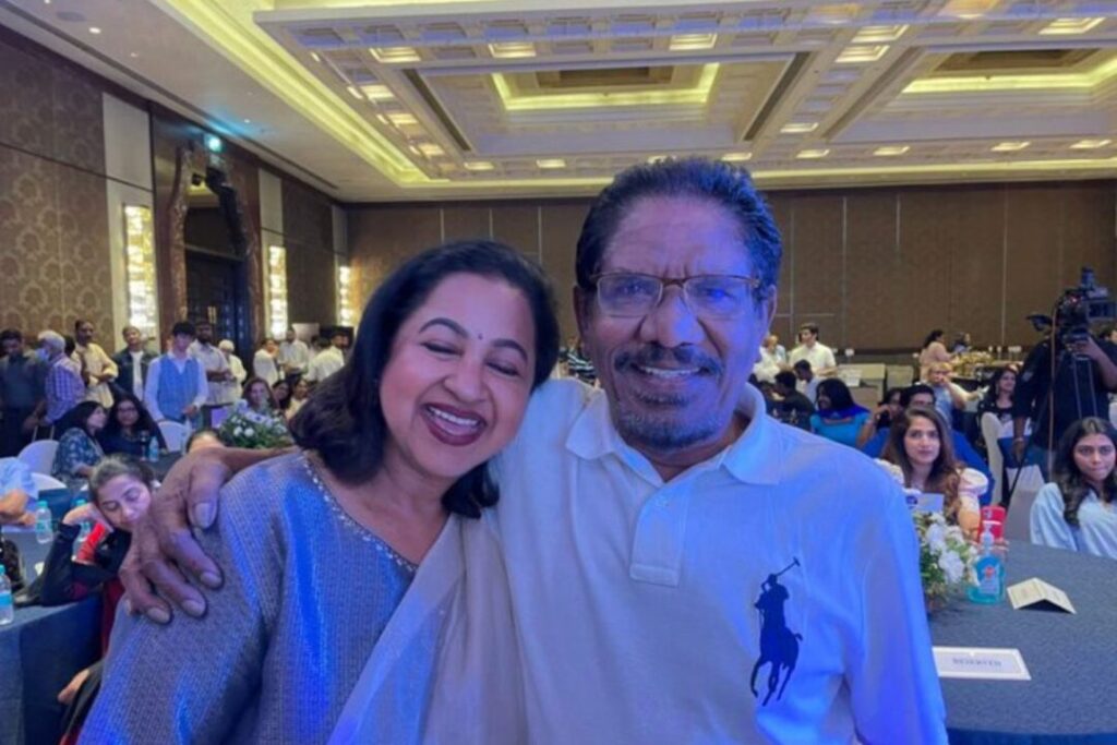 அவரை இந்த நிலைமையில் என்னால் பார்க்க முடியவில்லை.! பாரதி ராஜாவை நேரில் சந்தித்த பின் ராதிகா உருக்கமானட்வீட் 3
