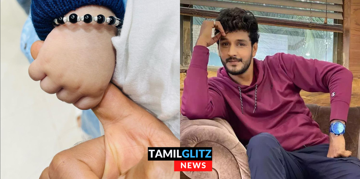 மகனுடன் இருக்கும் புகைப்படத்தை முதல் முறையாக பகிர்ந்த சிபு சூர்யன்.! குவியும் வாழ்த்துக்கள்..! 31