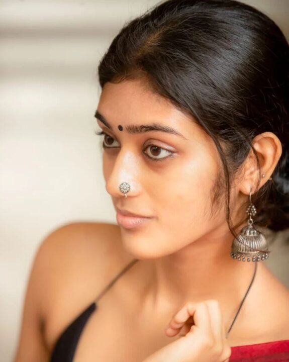 96 படத்தில நடிச்ச தேவதர்ஷினி மகளா இது? யப்பா ஹீரோயின் மாதிரி இருக்காங்களே.! 7