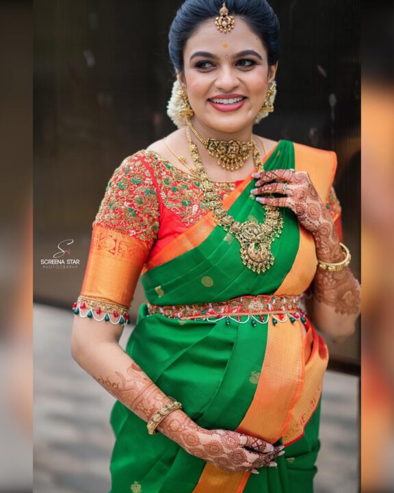 ரோஜா சீரியல் நடிகைக்கு எளிமையாக நடந்த வளைகாப்பு.! வெளியான அழகிய புகைப்படங்கள்.! 13