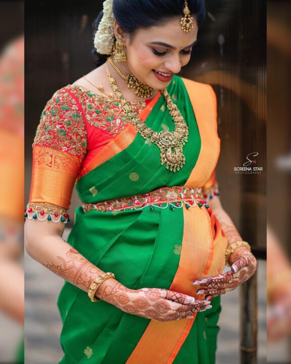 ரோஜா சீரியல் நடிகைக்கு எளிமையாக நடந்த வளைகாப்பு.! வெளியான அழகிய புகைப்படங்கள்.! 15
