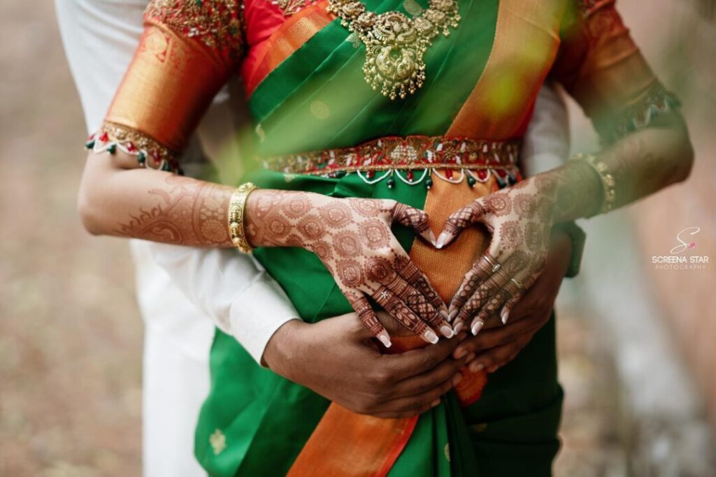 ரோஜா சீரியல் நடிகைக்கு எளிமையாக நடந்த வளைகாப்பு.! வெளியான அழகிய புகைப்படங்கள்.! 7