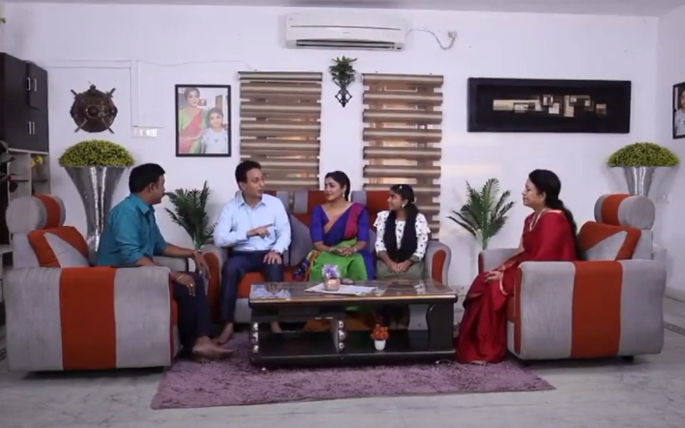ராதிகா - கோபி திருமணத்திற்கு வரும் இனியா? இன்றைய முழு எபிசோட் விவரம் 3